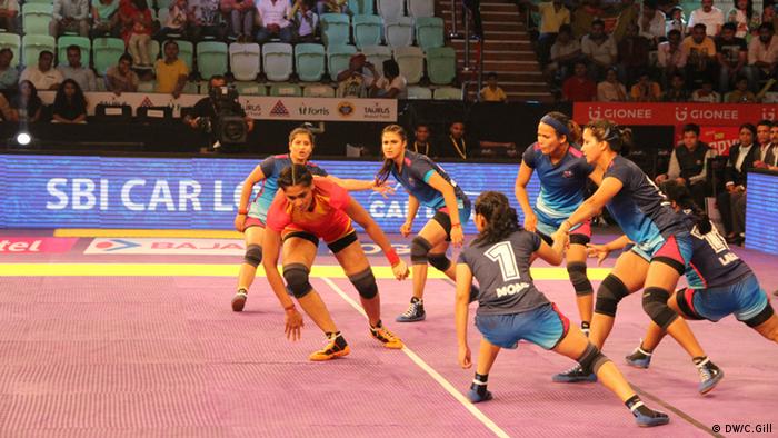 Einfache Regeln aber voller Körpereinsatz 