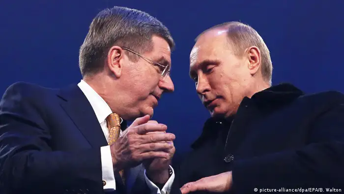 Russland Thomas Bach und Wladimir Putin in Sotschi