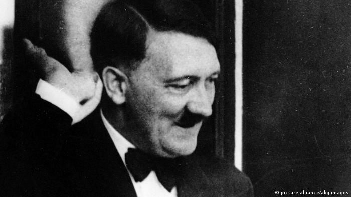 Hitler in Bayreuth (Foto: picture-alliance/akg-images)