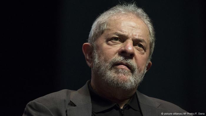 Brasilien - Porträtbild Luiz Inacio Lula da Silva (picture-alliance/AP Photo/F. Dana)