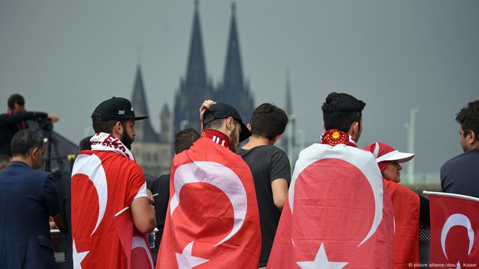 Mnogi mladi Turci u Nemačkoj podržavaju Erdogana