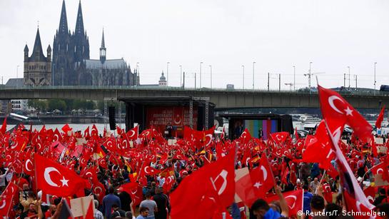 Erdogan-Demo hat diplomatisches Nachspiel – DW – 01.08.2016