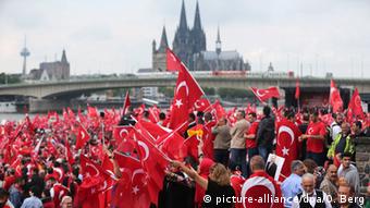Турецкая демонстрация в Кельне