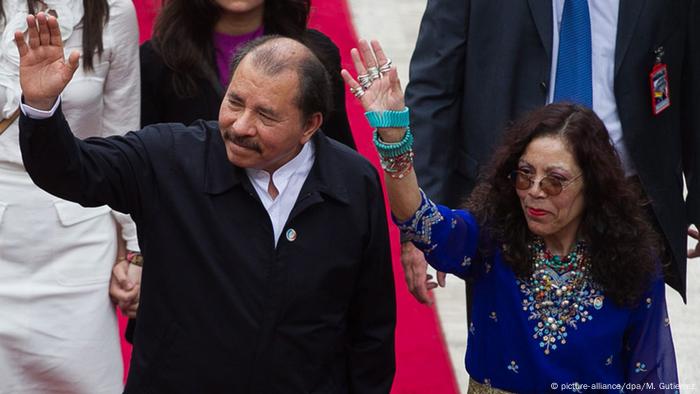 Daniel Ortega und Rosario Murillo (picture-alliance/dpa/M. Gutierrez)