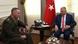 US-Generalstabschef Dunford (l.) spricht in Ankara mit Ministerpräsident Yildirim (Foto: AP) US-Generalstabschef Dunford (l.) spricht in Ankara mit Ministerpräsident Yildirim (Foto: AP)
