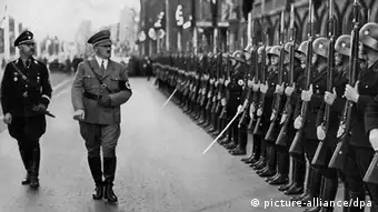 Adolf Hitler und Heinrich Himmler Nürnberg Deutschland Truppen