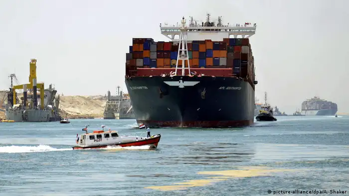 Container ships in the Suez Canal