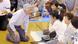 Japan Minamiaso Kaiser Akihito besucht Erdbebenopfer Japan Minamiaso Kaiser Akihito besucht Erdbebenopfer