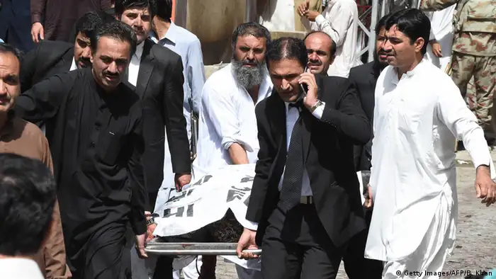 Pakistan Quetta Bombenanschlag vor einer Klinik