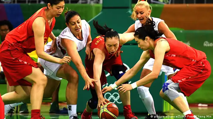 Rio Olympische Spiele Basketball Frauen Serbien v China 