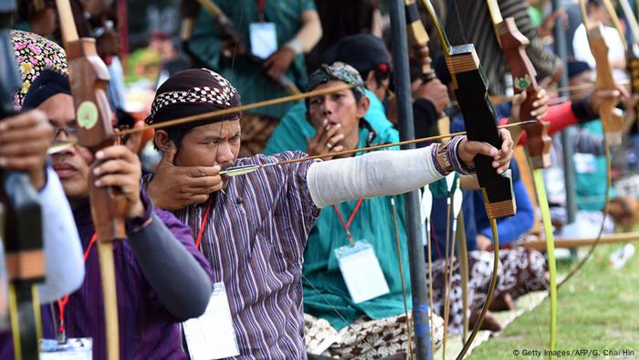 Jemparingan Tradisi Kuno Yang Hidup Lagi Di Lingkungan Yogyakarta Dunia Informasi Terkini Dari Berbagai Penjuru Dunia Dw 16 08 2016