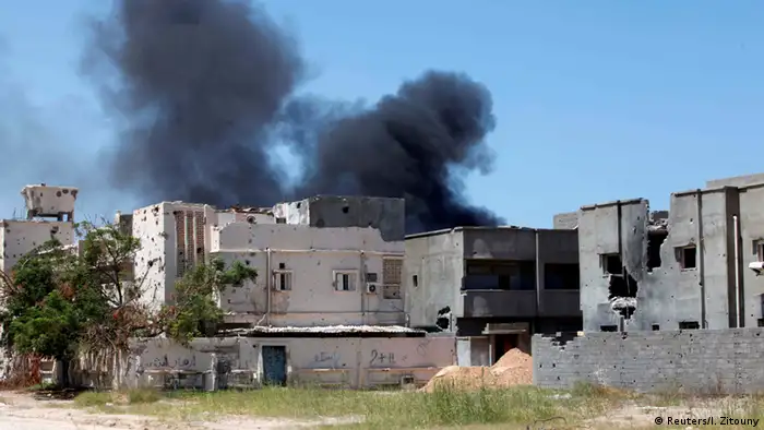 El millar de terroristas proviene de diversas países. Seis años tras caída de Al Gadafi, Libia es un Estado fallido, en el que dos gobiernos se disputan el poder. 30.08.2017