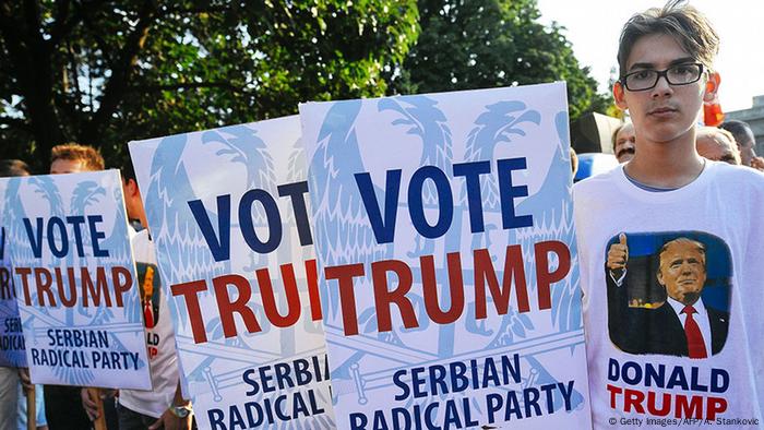 Serbien Donald Trump-Anhänger in in Belgrad
