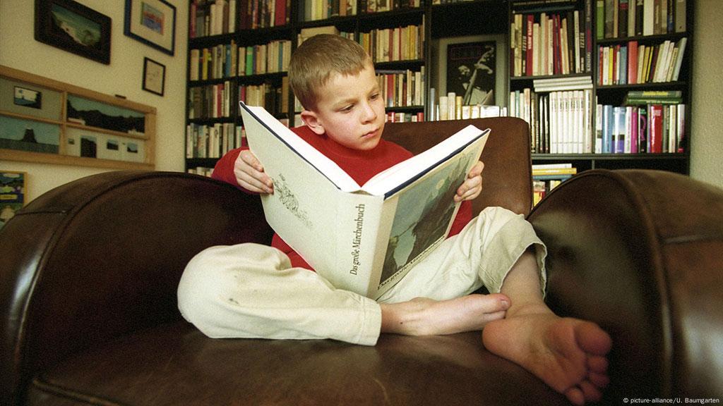 Membaca Buku Butuh Dipaksa Mari Membaca Buku Kolom Bersama Berdialog Untuk Mencapai Pemahaman Dw 10 08 2019