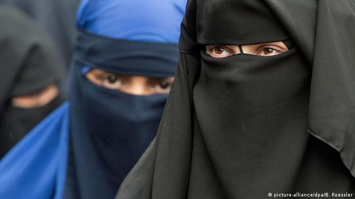 Opinion Why The Burqa Ban Is Wrong Opinion Dw 19 08 2016