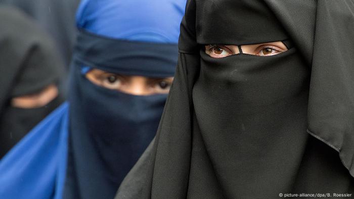 Opinion Why The Burqa Ban Is Wrong Opinion Dw 19 08 2016