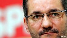 Infarto auditivo obliga a jefe socialdemócrata alemán a renunciar