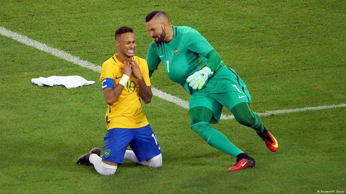 With penalty kick, Brazil wins first soccer Olympic gold