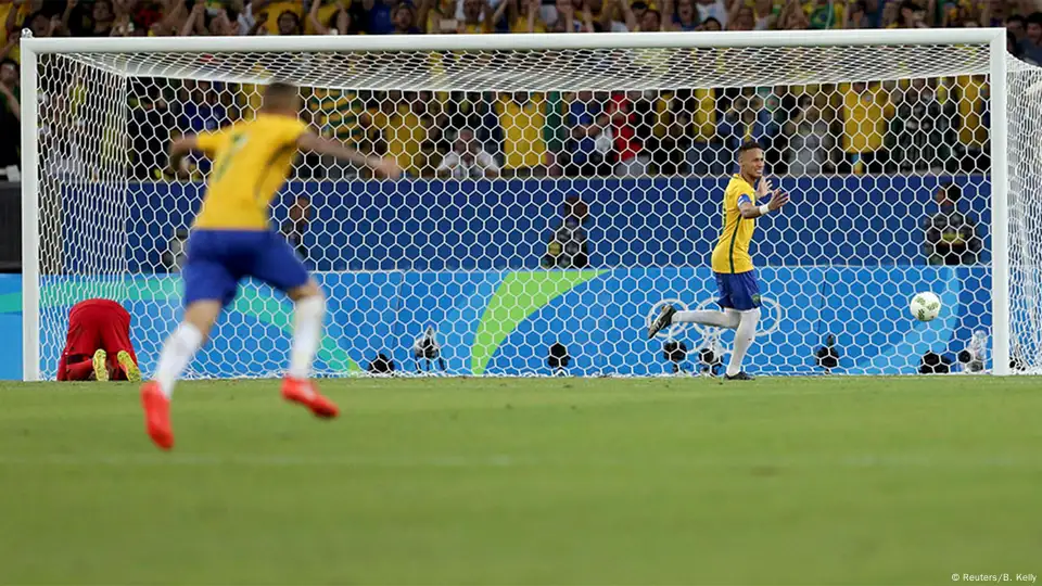 With penalty kick, Brazil wins 1st football Olympics gold