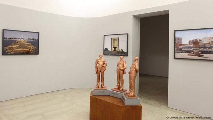 Deutschland Ausstellung Things Fall Apart im Bayreuther Iwalewahaus