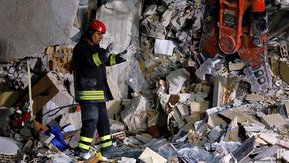 Aumenta A 247 La Cifra De Muertos Por El Terremoto En Italia Europa Dw 24 08 2016