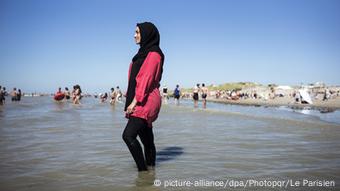 340px x 191px - Why the burkini causes so much controversy | Lifestyle | DW | 20.06.2017