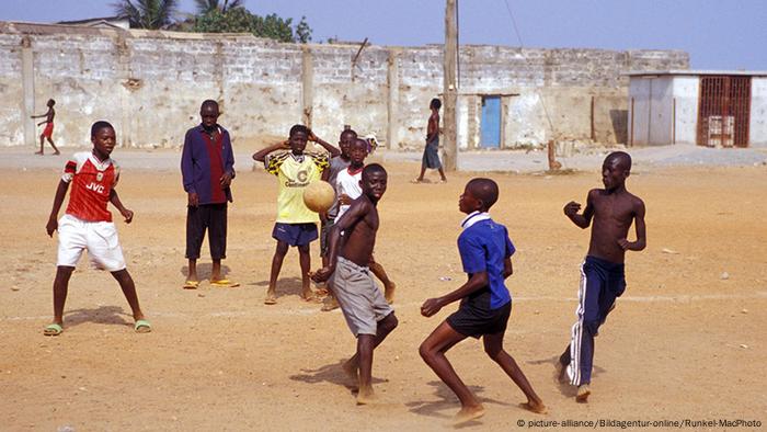 Ghana Civil Society Group Fights Online Extremist Recruitment Africa Dw 09 05 17