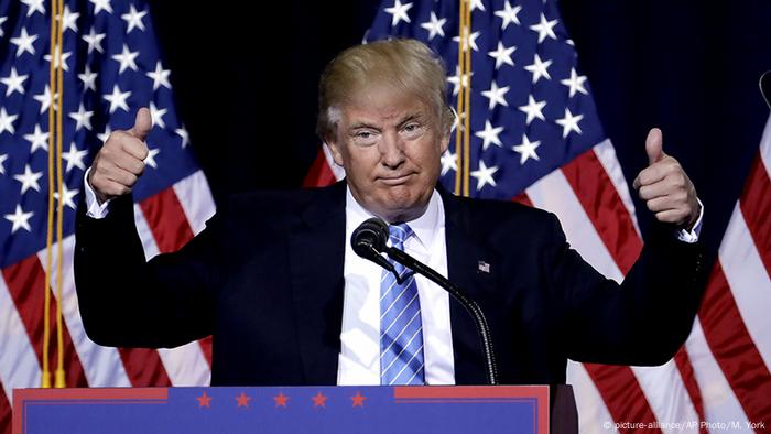 USA Donald Trump hält eine Rede in Phoenix