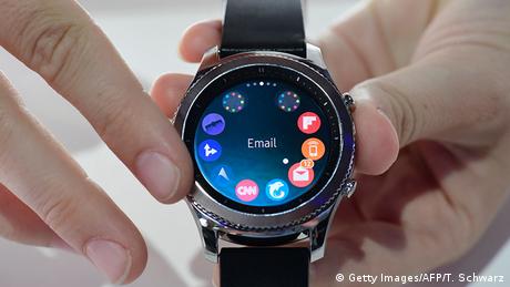 Deutschland IFA 2016 Samsung Gear S3 smart watch