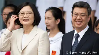 Taiwan Präsidentin Tsai Ing-wen (L) und Vize Präsident Chen Chien-jen