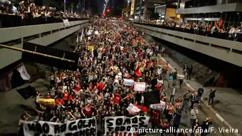 Brasilien Demonstration Sao Paulo Organisationen Popular Brazil People without Fear