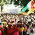 Mosambik Bevölkerung empfängt Filipe Nyusi