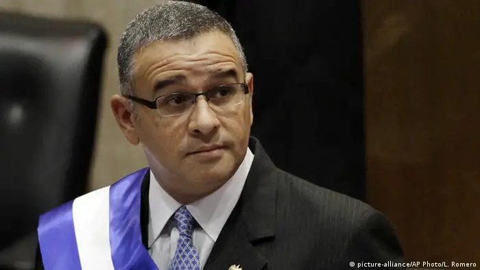El Salvador Präsident Mauricio Funes (2012) (picture-alliance/AP Photo/L. Romero)