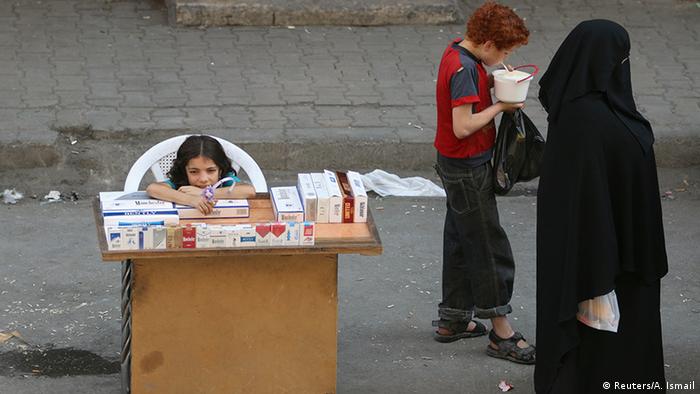 Мирные жители в Алеппо