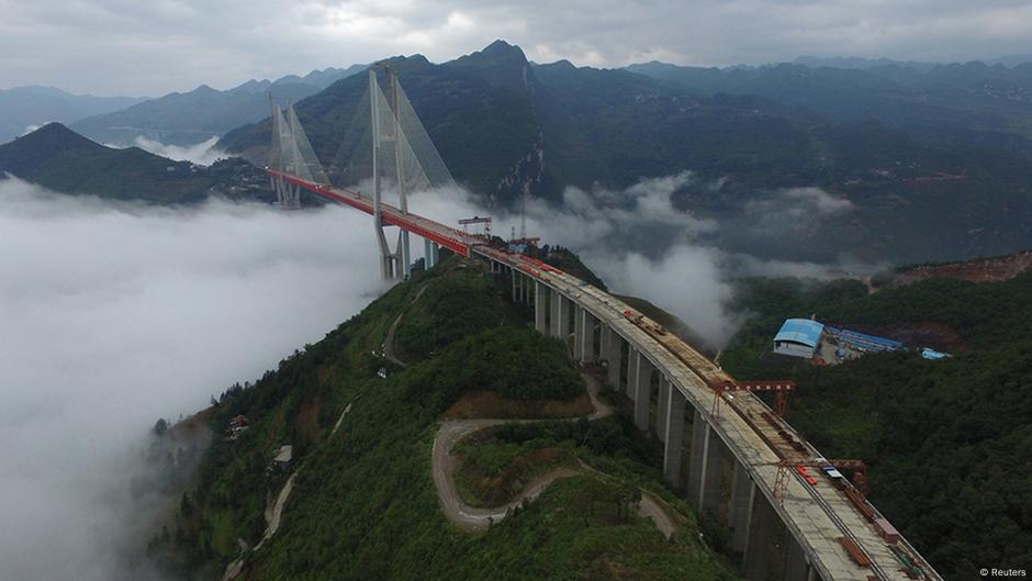 hochste brucke der welt in china so gut wie fertig aktuell asien dw 12 09 2016