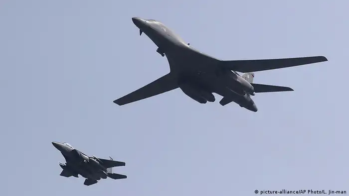 Südkorea US Kampfflugzeuge über Osan Air Base