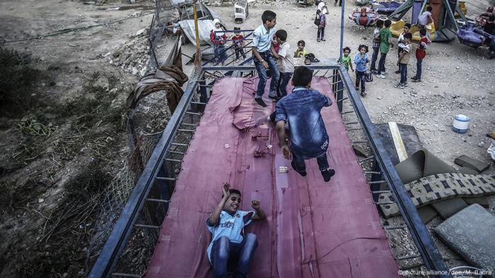 Syrien Waffenstillstand Eid Al Adha Kinder in Douma