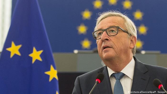 Frankreich Straßburg EU Parlament Jean-Claude Juncker (picture-alliance/dpa/P. Seeger)