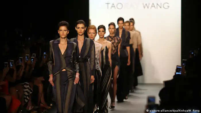 USA New York Fashion Week 2016 - Kollektion Taoray Wang