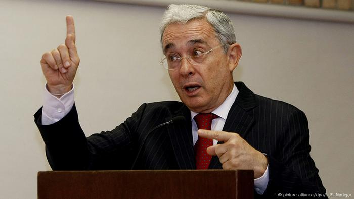 Kolumbien Ex-Präsident Alvaro Uribe Velez (picture-alliance/dpa/L.E. Noriega)