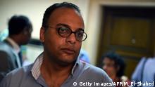 مصر- تأجيل محاكمة الصحفي والحقوقي حسام بهجت