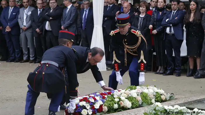 Paris Frankreich Trauerfeier Francois Hollande Opfer des Terrorismus