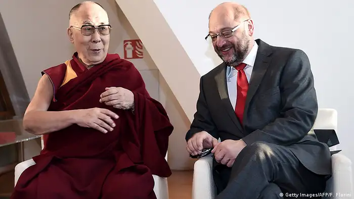 Frankreich Dalai Lama und Martin Schulz in Straßburg