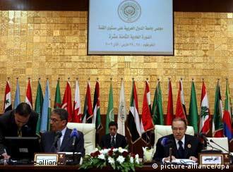 Arabischer Gipfel in Khartum - reservierte Zurückhaltung