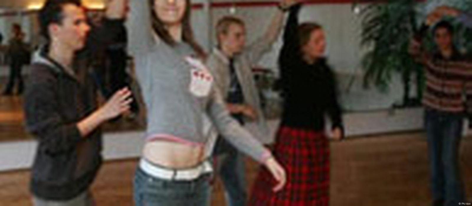 Ballroom Dancing Is Mad Hot Trend Among German Teens – DW – 05/02/2006