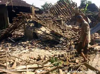 印尼爪哇岛大地震