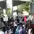 تظاهرات در برابر در اصلی دانشگاه تهران