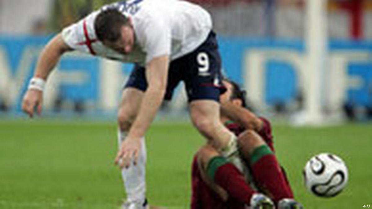 Rooney mete el pie… DW 01/07/2006