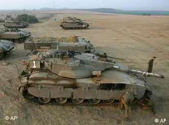 以色列坦克继续挺进