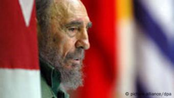 Castro kurz vor seinem Rückzug aus der Politik im Juni 2006 (Quelle: dpa)